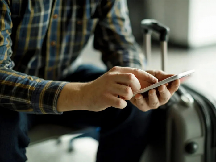 Хаос в аэропортах и рост мошенничества: Госдума обсуждает режим «охлаждения» сим-карт