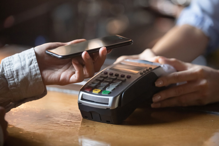 Reuters: Apple откроет для сторонних приложений NFC для бесконтактной оплаты