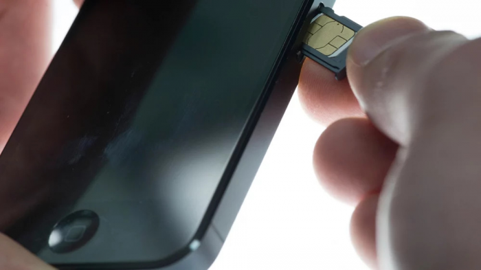 «Ъ»: россиянам могут на 24 часа отключать мобильный интернет после роуминга