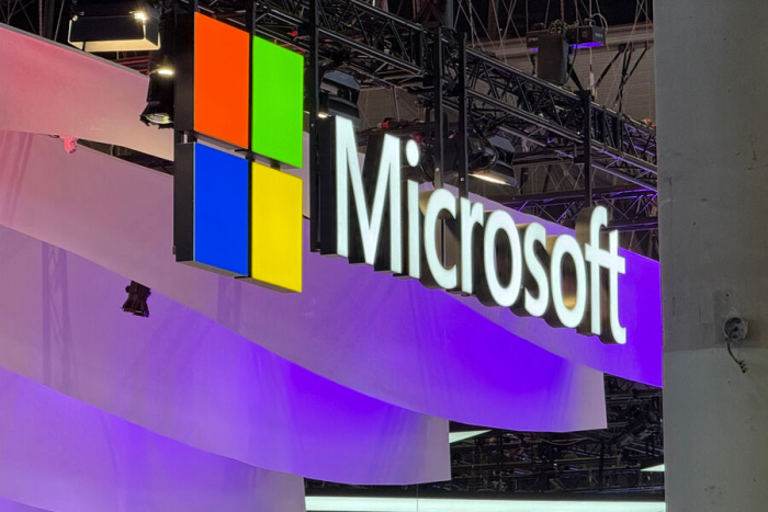 AI News: Microsoft создала команду разработки сверхинтеллекта
