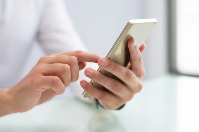 Эксперт Силаев назвал самые распространённые схемы обмана со смартфонами