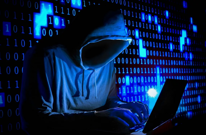 "Чудовищная утечка: Русские компьютерные преступники увели стратегические данные, включая ядерные секреты"