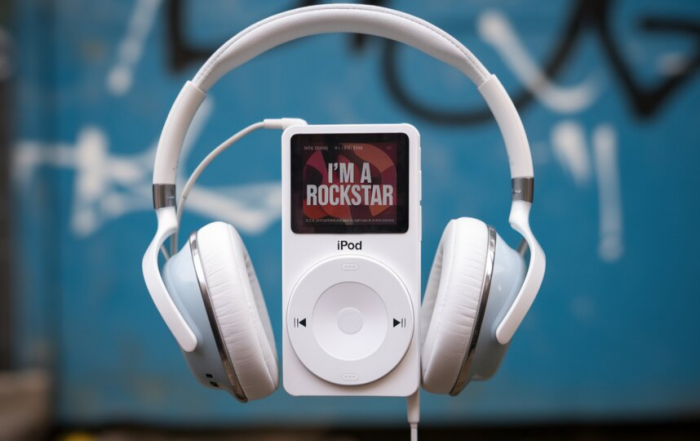 С песней в кармане. 23 года исполнилось знаменитому iPod