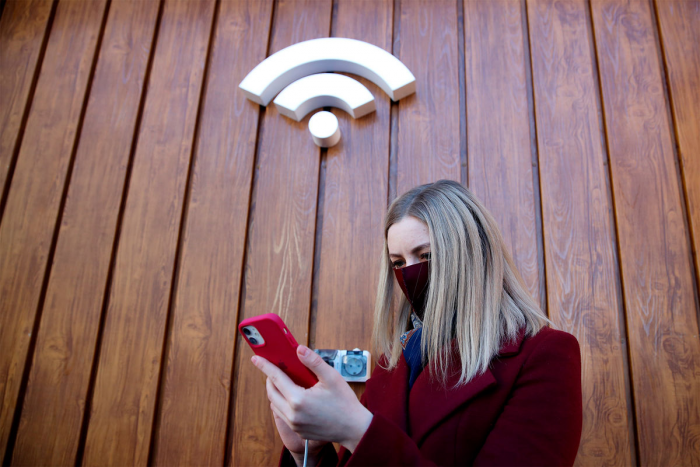 ИБ-эксперт Келлерман: Wi-Fi-точки собирают данные людей для настройки рекламы