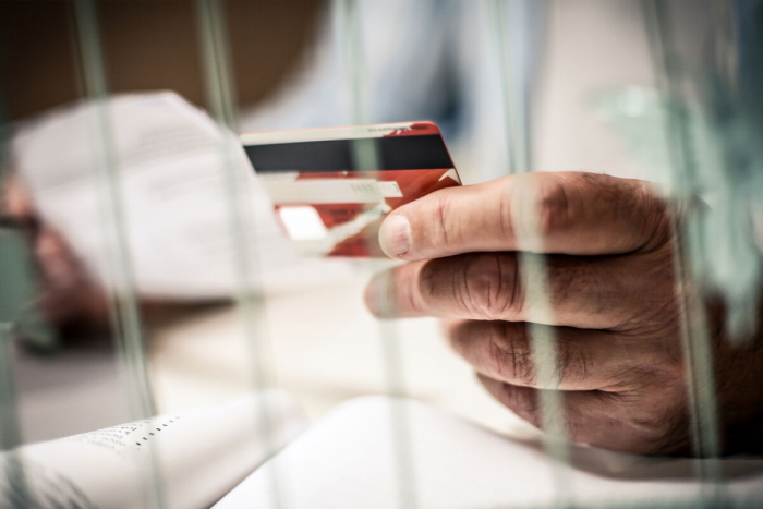 Юрист Хаминский: дробление суммы и  сбор денег на одном счете грозят блокировкой