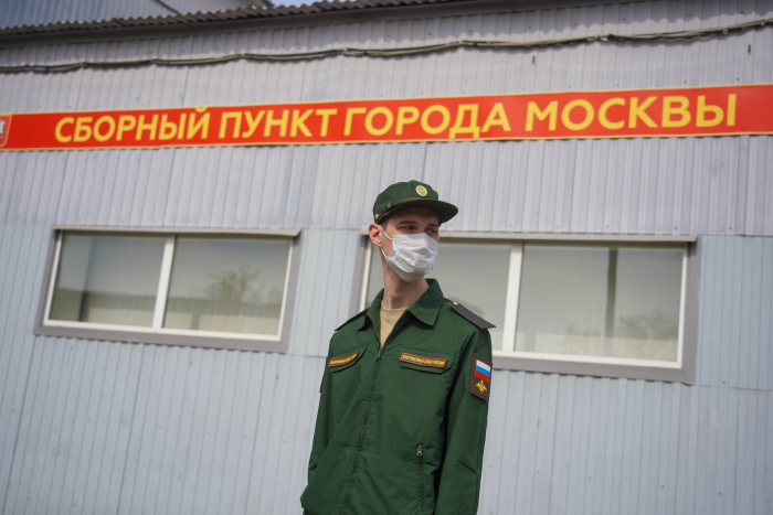 Призыв в армию официально стал круглогодичным. Что нужно знать