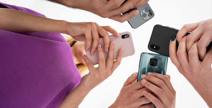 Операторы должны будут приостановить обслуживание по всем мобильным номерам пользователя, если на него зарегистрировано более 20 SIM-карт