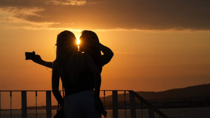 Конгрессмен Шерман опроверг обвинения в просмотре эротики и обвинил в этом Маска