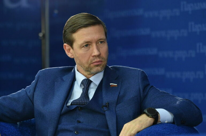 Сенатор Шейкин призвал усилить контроль за операторами связи